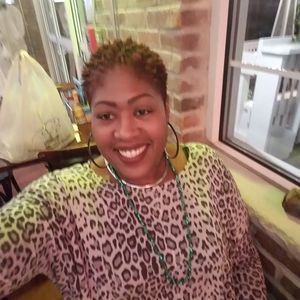 Meet your Posher, Brenda